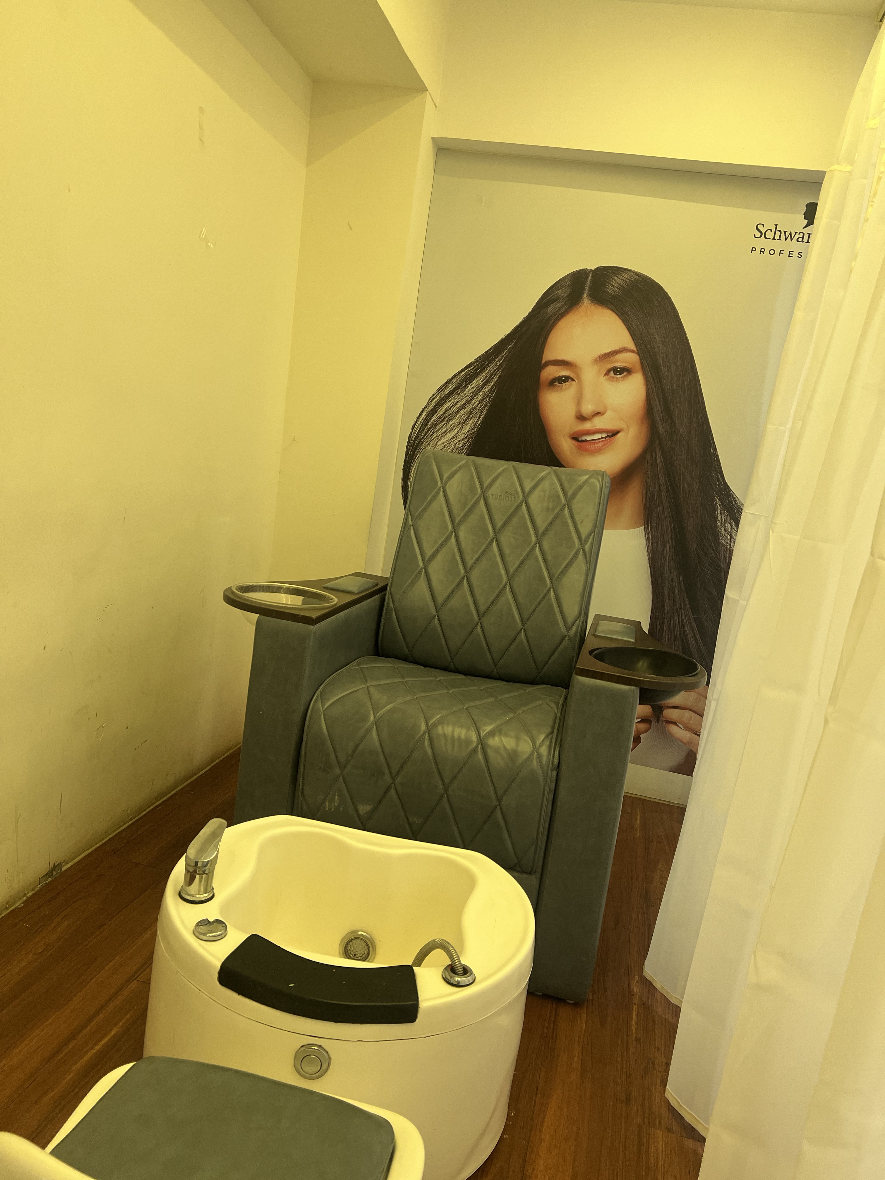 Luxury grooming services for men and women Studio Luxe Salon