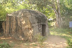Attractions of Vizhinjam Rock-Cut Cave Temple 